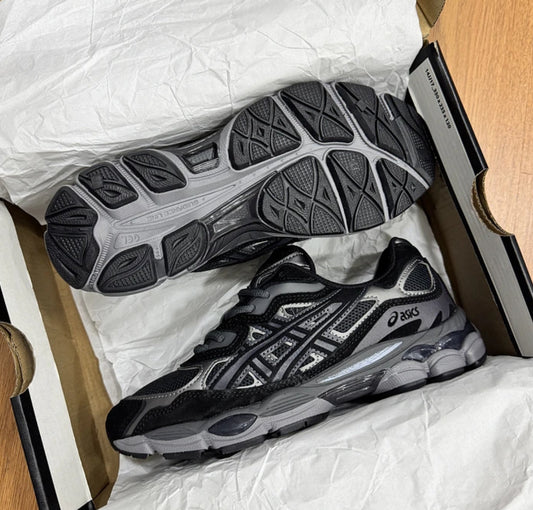 Asics Gel NYC Negro Gris