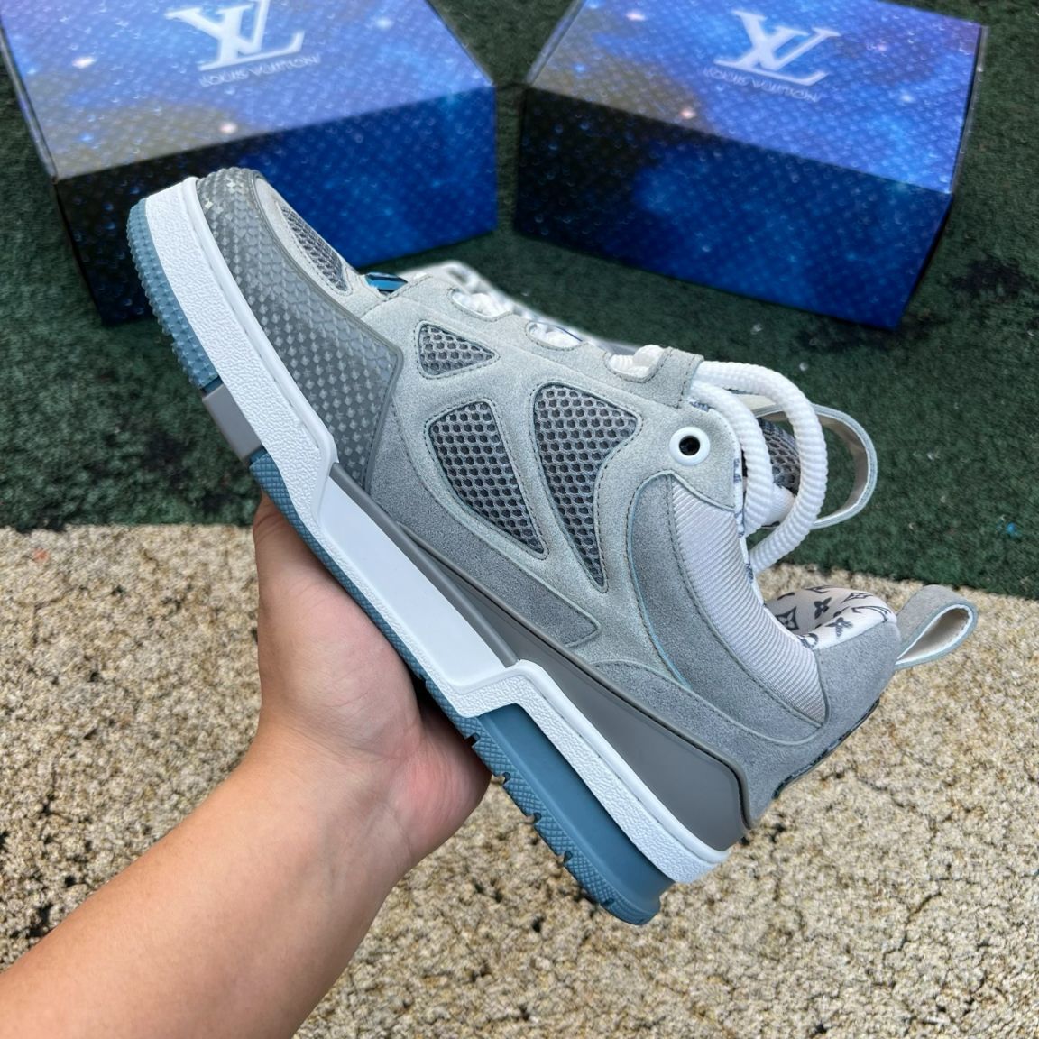 Louis Vuitton Skate Gris y Azul