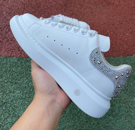 Alexander McQueen Gris y Brillitos