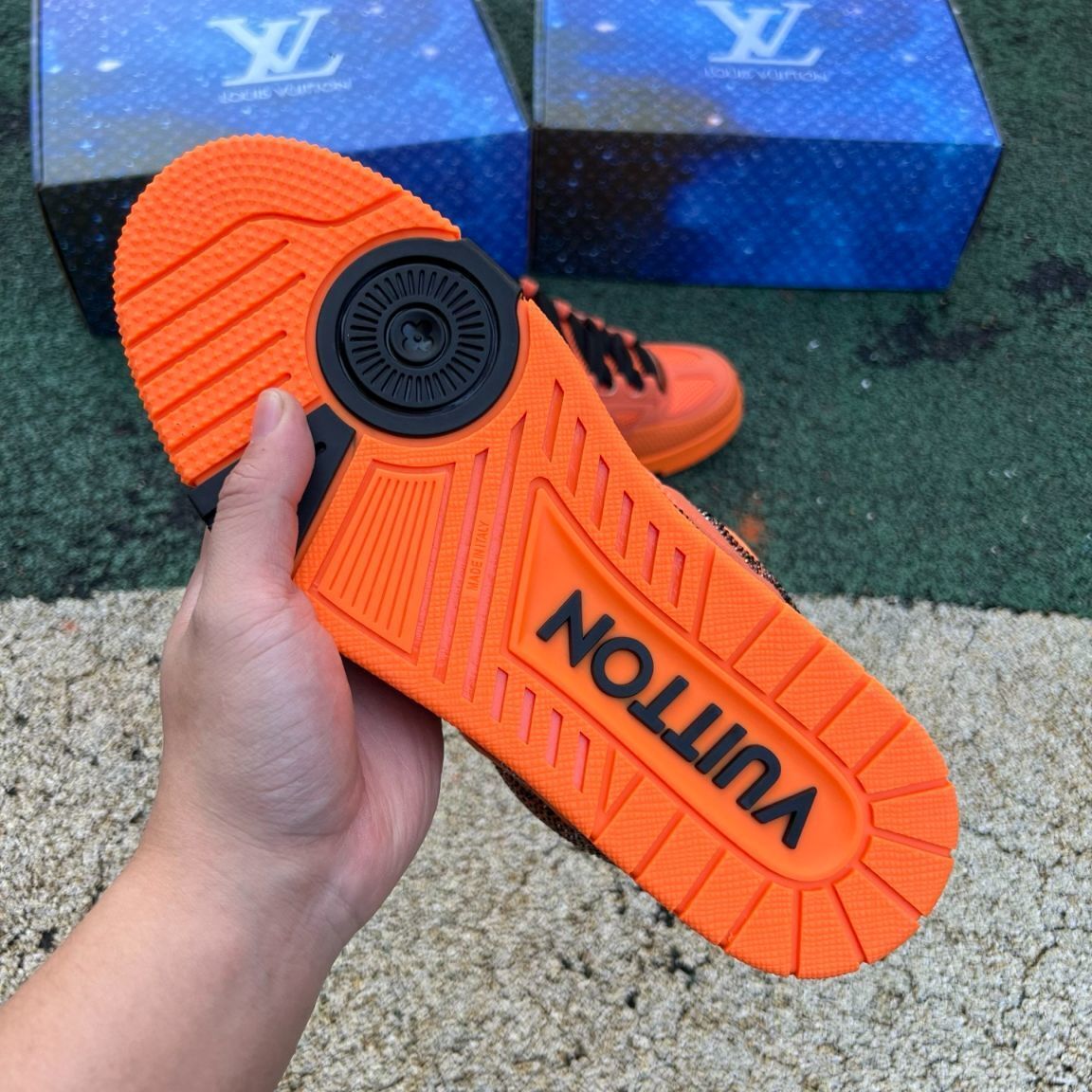 Louis Vuitton Skate Naranja Diamante