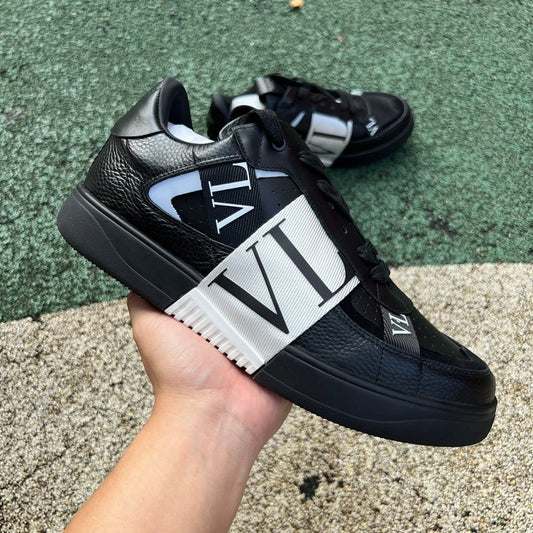 Valentino Garavani VL7N Negro