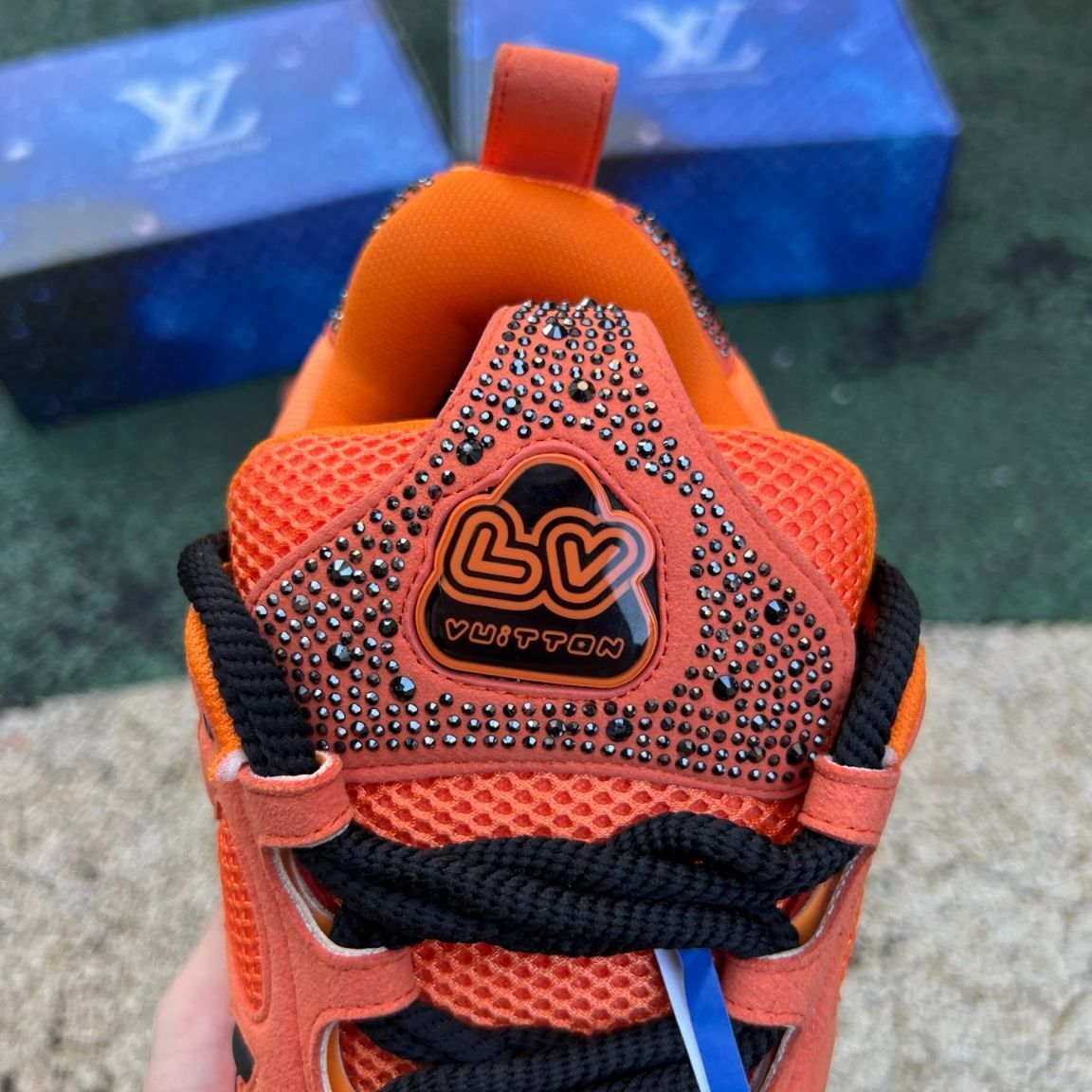 Louis Vuitton Skate Naranja Diamante