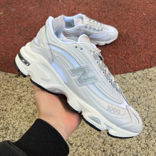 New Balance 1000 Gris