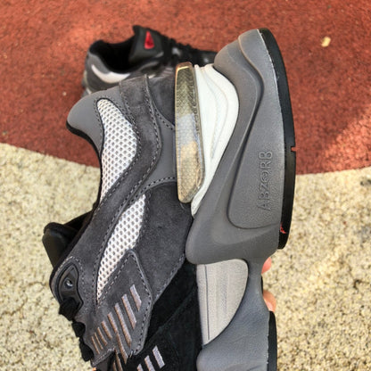 New Balance 9060 Negro y Gris