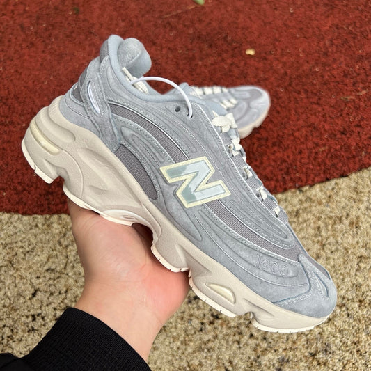 New Balance 1000 Gris Oscuro