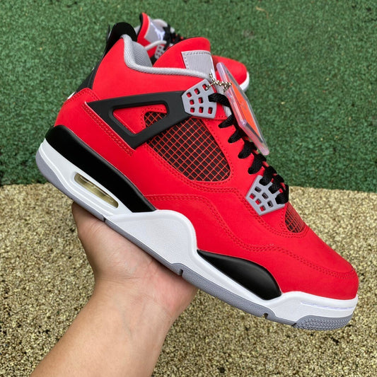 Jordan Retro 4 Toro Bravo