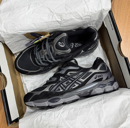 Asics Gel NYC Negro Gris