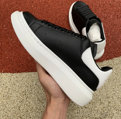 Alexander McQueen Blanco y Negro