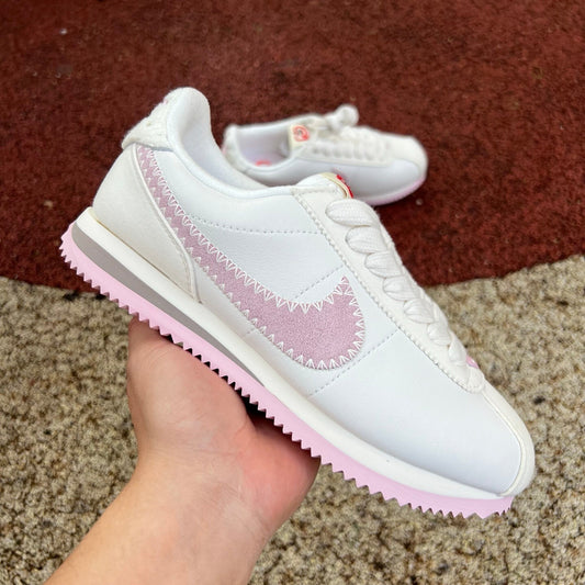 Nike Cortez Corazón Rosado