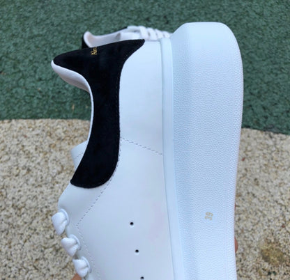 Alexander McQueen Negro y Blanco Gamuza