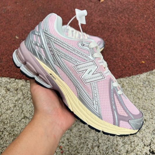 New Balance 1906R Rosa