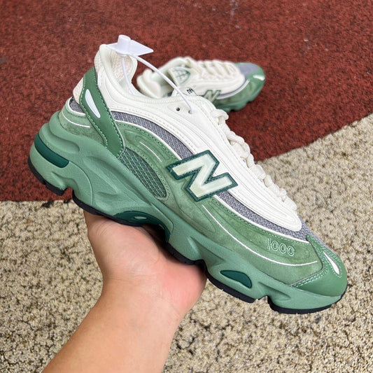 New Balance 1000 Verde