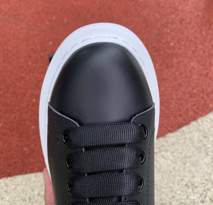 Alexander McQueen Blanco y Negro