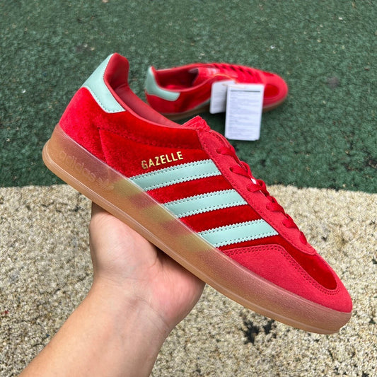 Gazelle Rojo
