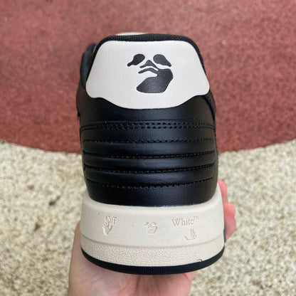 Off White Low Tops Negro y Blanco